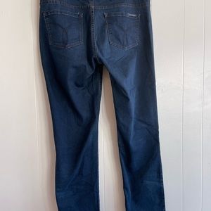 Women’s Calvin Klein blue jeans 14x32